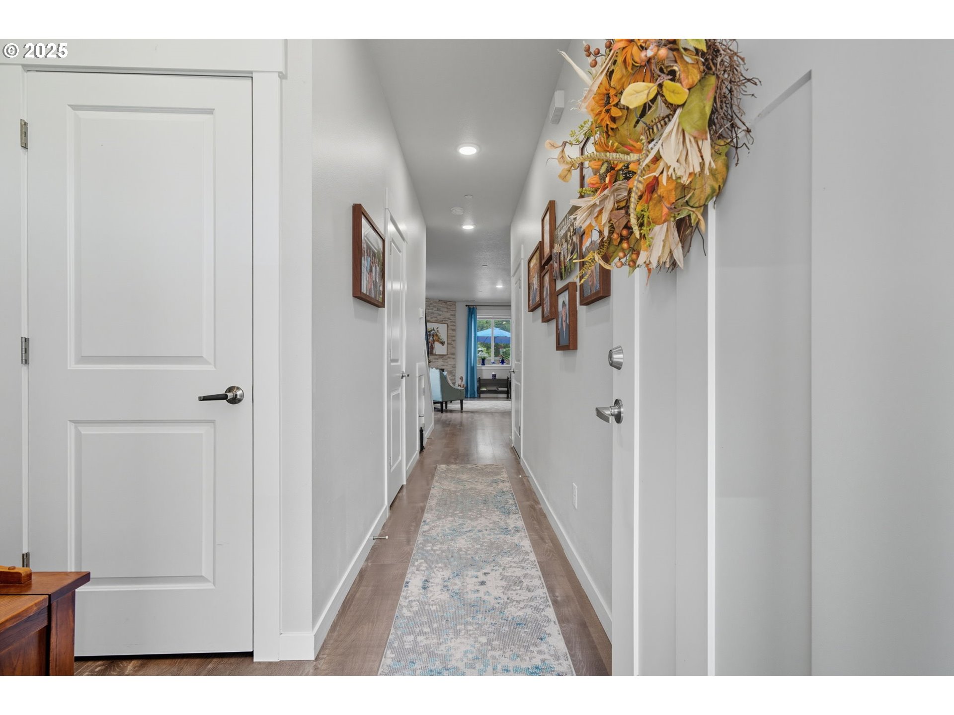 2470 North R Street Washougal, WA 98671 - Photo 2 of 31 Gallery Image 2