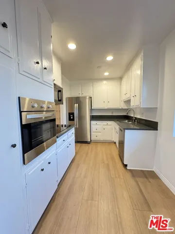 $4,475 | 2803 Arizona Avenue, Unit 10, Santa Monica, CA 90404