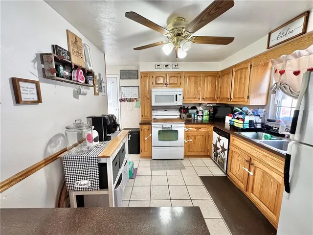 $250,000 | 210 Highland Drive, Elizabeth, PA 15037