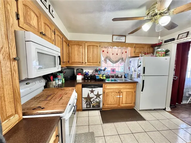 $250,000 | 210 Highland Drive, Elizabeth, PA 15037