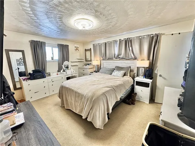 $250,000 | 210 Highland Drive, Elizabeth, PA 15037