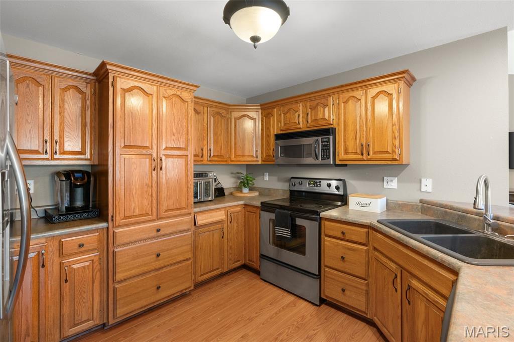 406 Emma Lane Union, MO 63084 - Photo 10 of 38