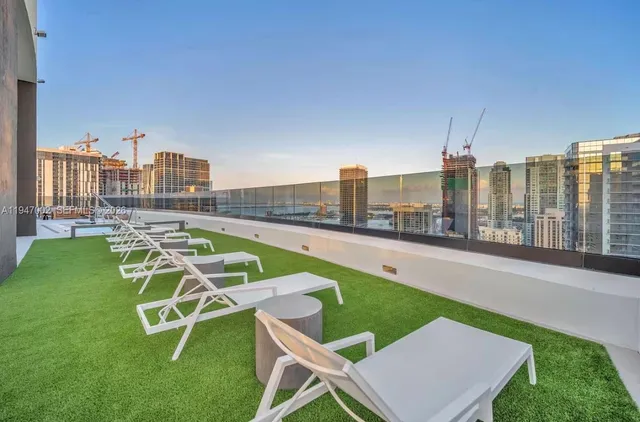 $570,000 | 225 North Miami Avenue, Unit 1102, Miami, FL 33128