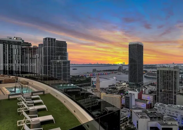 $570,000 | 225 North Miami Avenue, Unit 1102, Miami, FL 33128