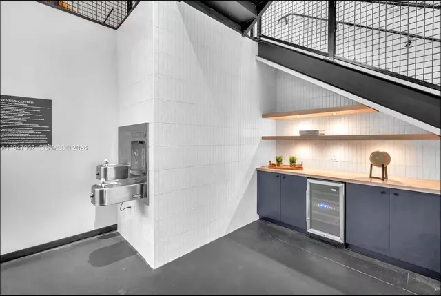 $570,000 | 225 North Miami Avenue, Unit 1102, Miami, FL 33128