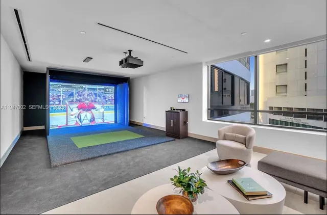 $570,000 | 225 North Miami Avenue, Unit 1102, Miami, FL 33128