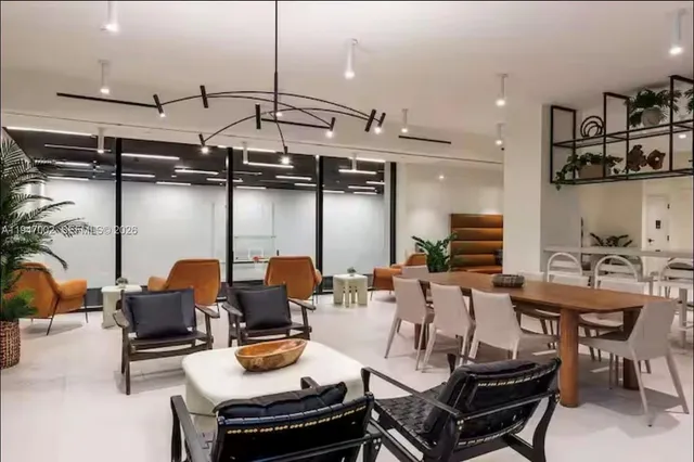 $570,000 | 225 North Miami Avenue, Unit 1102, Miami, FL 33128