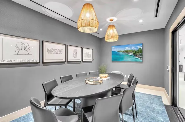 $570,000 | 225 North Miami Avenue, Unit 1102, Miami, FL 33128