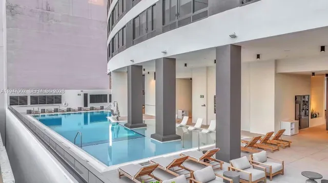 $570,000 | 225 North Miami Avenue, Unit 1102, Miami, FL 33128