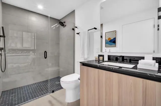 $570,000 | 225 North Miami Avenue, Unit 1102, Miami, FL 33128