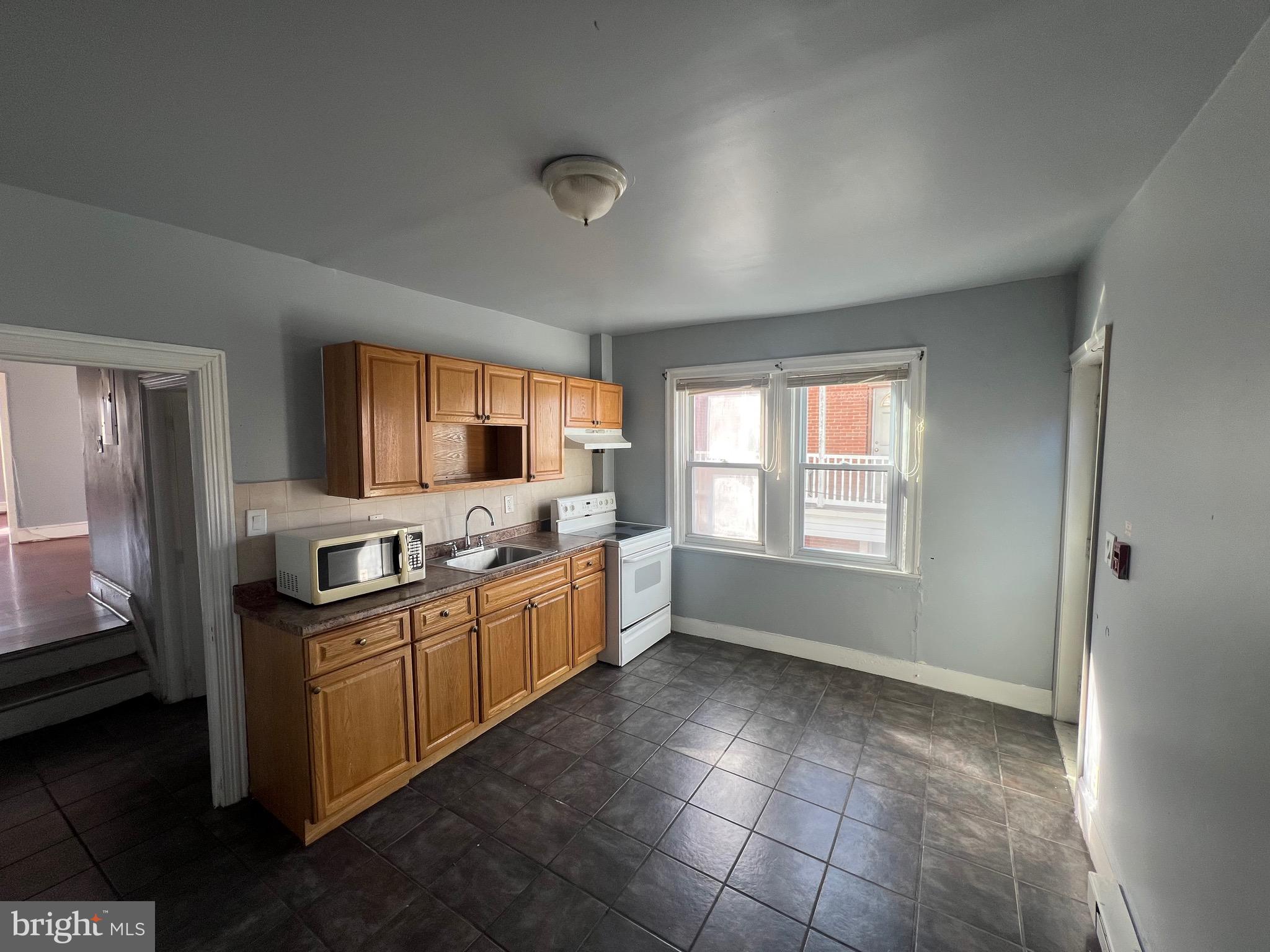 1705 Harrison Street, Unit 2 Philadelphia, PA 19124 - Photo 1 of 8