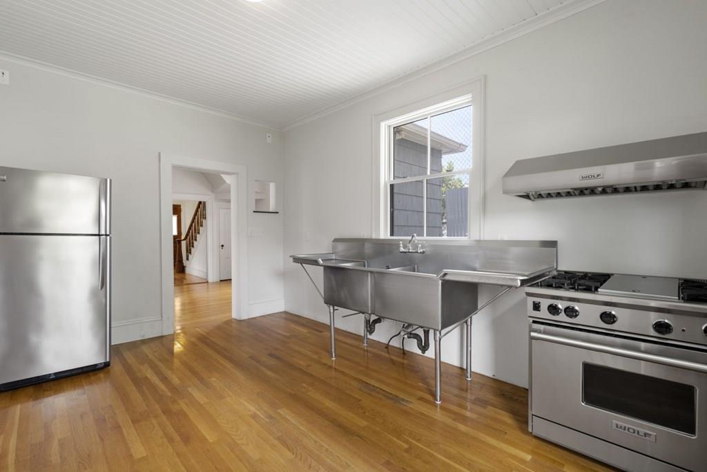 83 School Street Somerville, MA 02143 - Photo 3 of 14