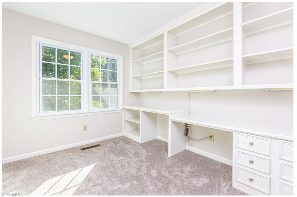 115 Pebble Rdg Lane Winston-Salem, NC 27104 - Photo 14 of 21 Gallery Image 14