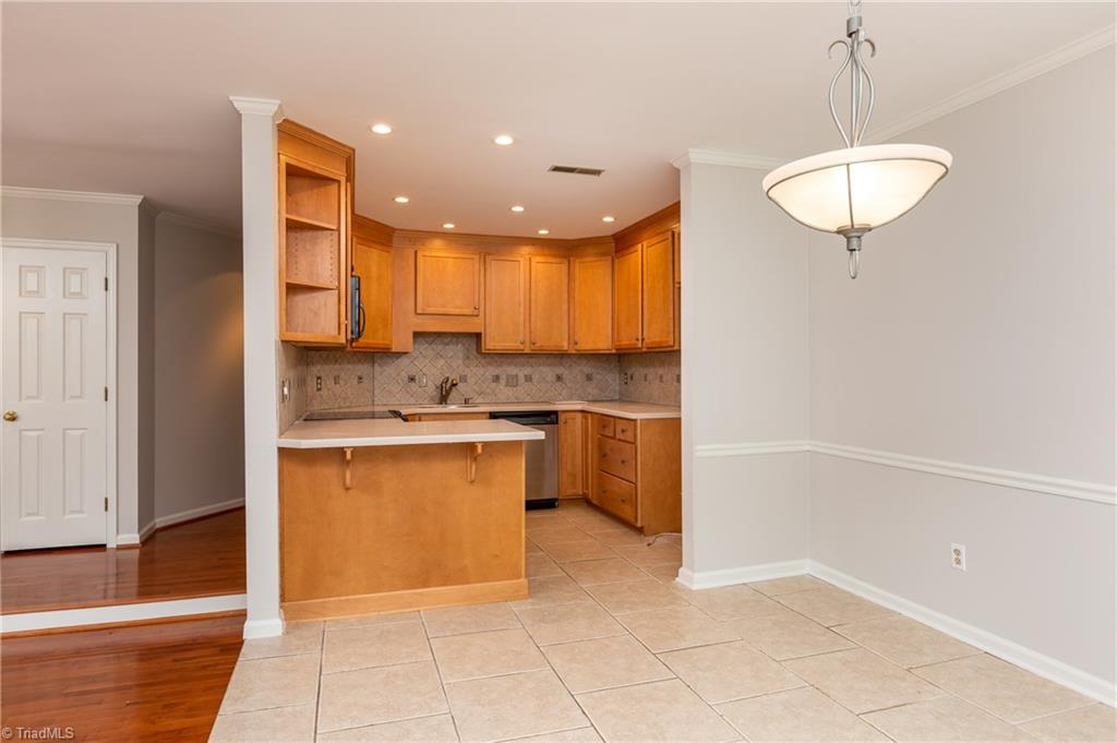 115 Pebble Rdg Lane Winston-Salem, NC 27104 - Photo 8 of 21 Gallery Image 8