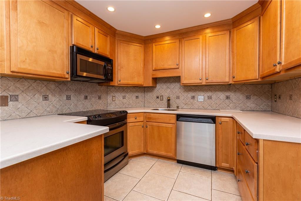 115 Pebble Rdg Lane Winston-Salem, NC 27104 - Photo 9 of 21 Gallery Image 9