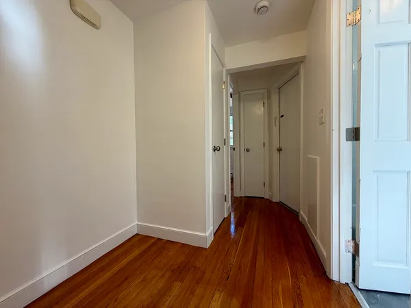 $1,950 | 15 Park Avenue, Unit 1, Foxboro, MA 02035