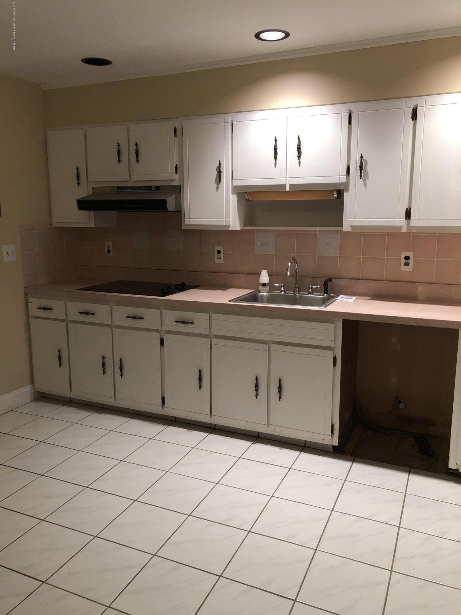 16 Ramon Boulevard Freehold, NJ 07728 - Photo 3 of 36 IMG_1615