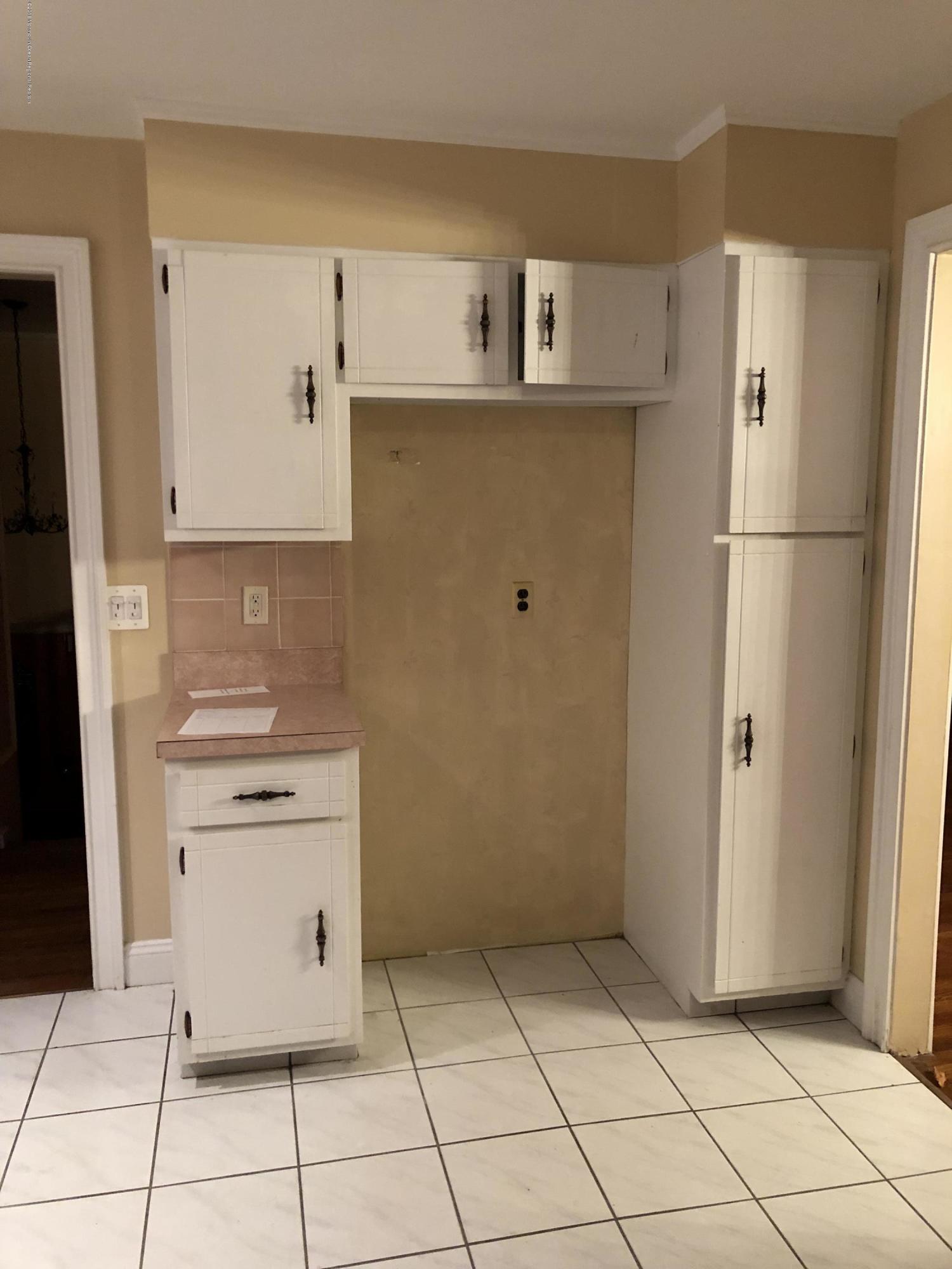 16 Ramon Boulevard Freehold, NJ 07728 - Photo 5 of 36 IMG_1617
