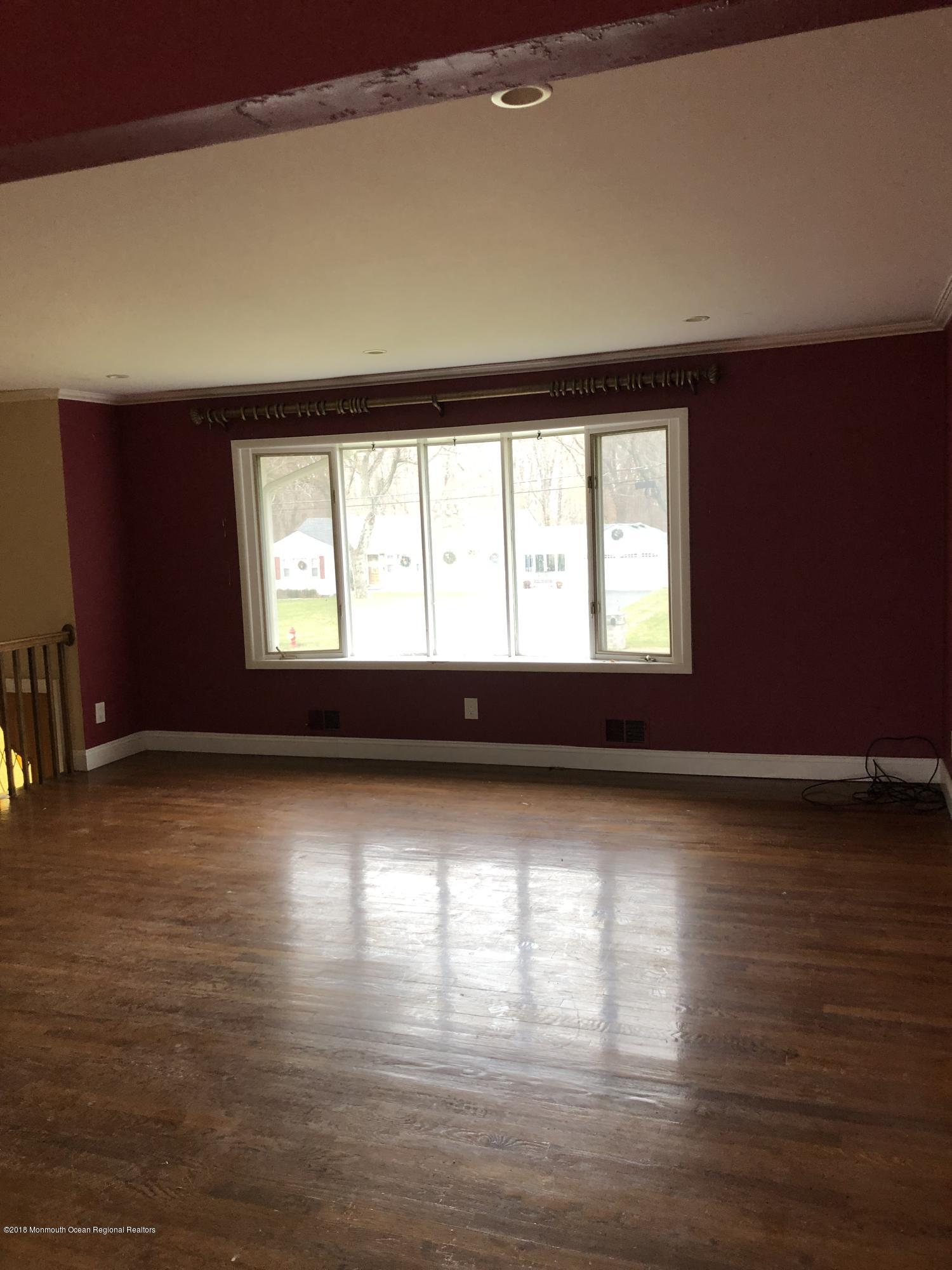 16 Ramon Boulevard Freehold, NJ 07728 - Photo 9 of 36 IMG_1569