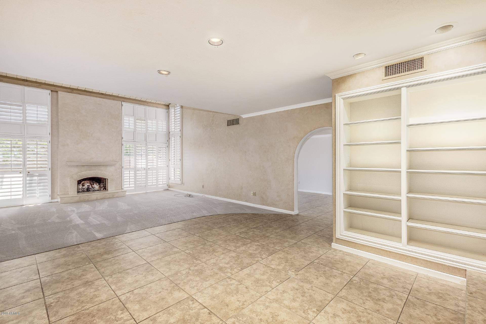 4446 East Camelback Road, Unit 114 Phoenix, AZ 85018 - Photo 4 of 61 Formal Dining Room