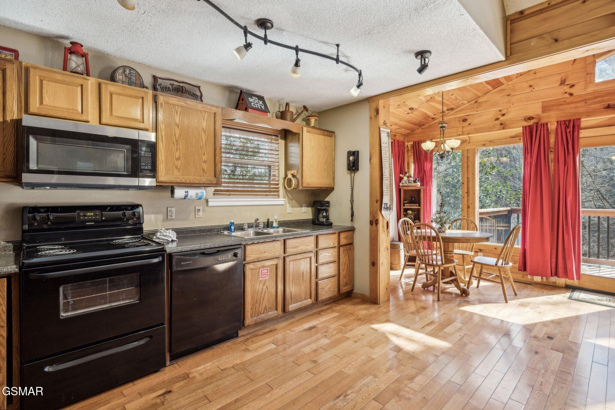 807 Stans Road Gatlinburg, TN 37738 - Photo 8 of 26 Gallery Image 8