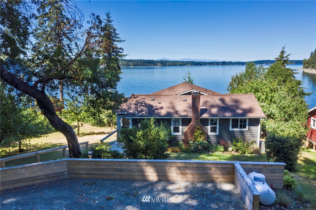 14301 Outer Bay Road Anderson Island, WA 98303 - Photo 34 of 40 an aerial view of a house