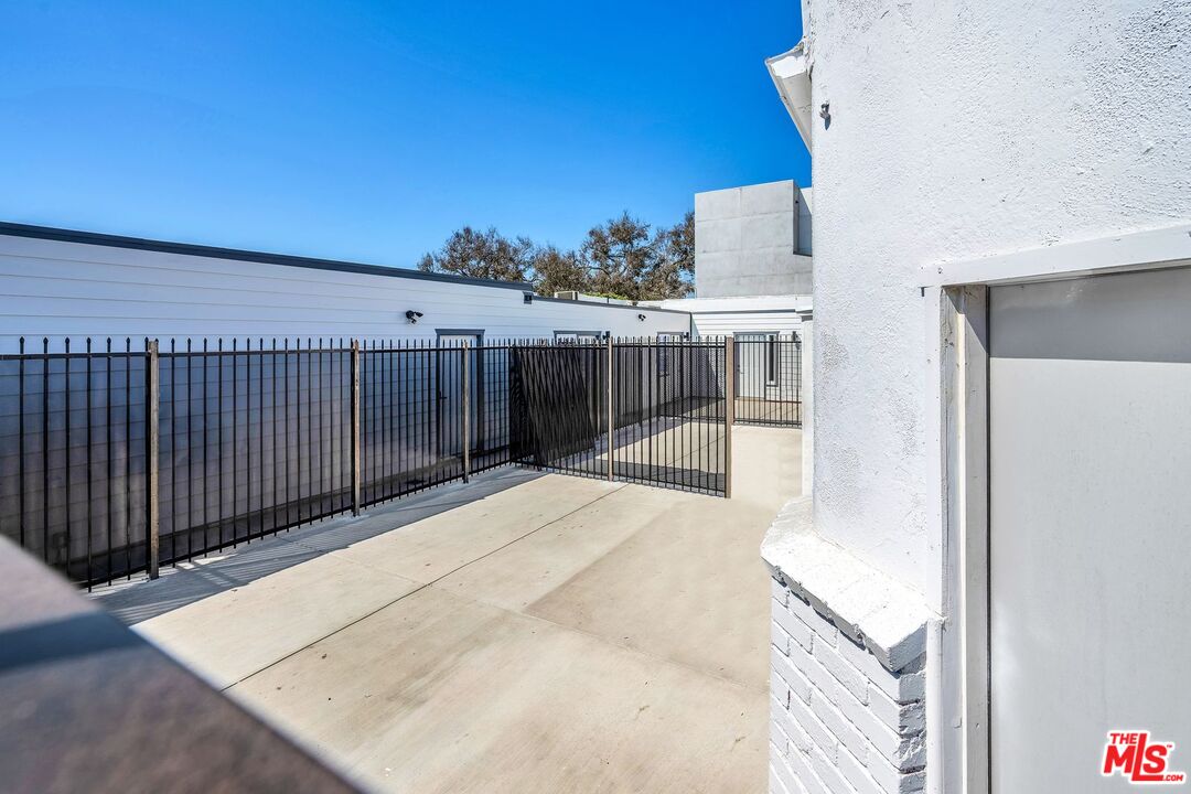303 Culver Boulevard Playa del Rey, CA 90293 - Photo 17 of 18