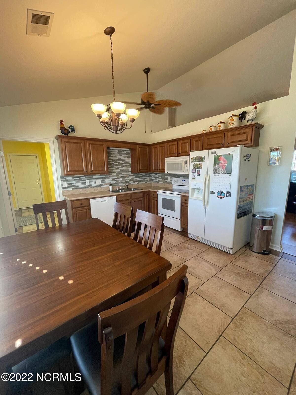 1317 Quail Ridge Loop Northeast Leland, NC 28451 - Photo 6 of 15 -8627647187844768838