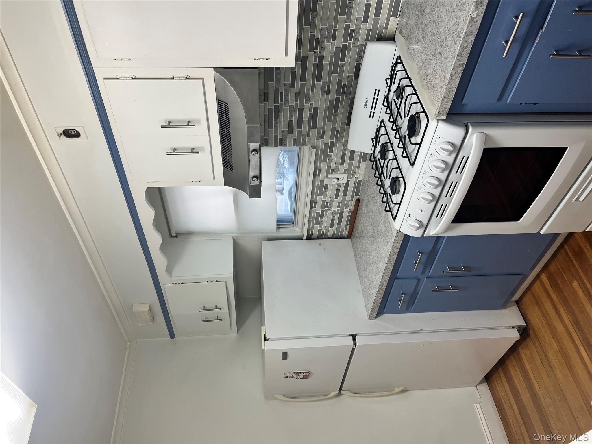 29 Pratt Street, Unit 2 New Rochelle, NY 10801 - Photo 3 of 12