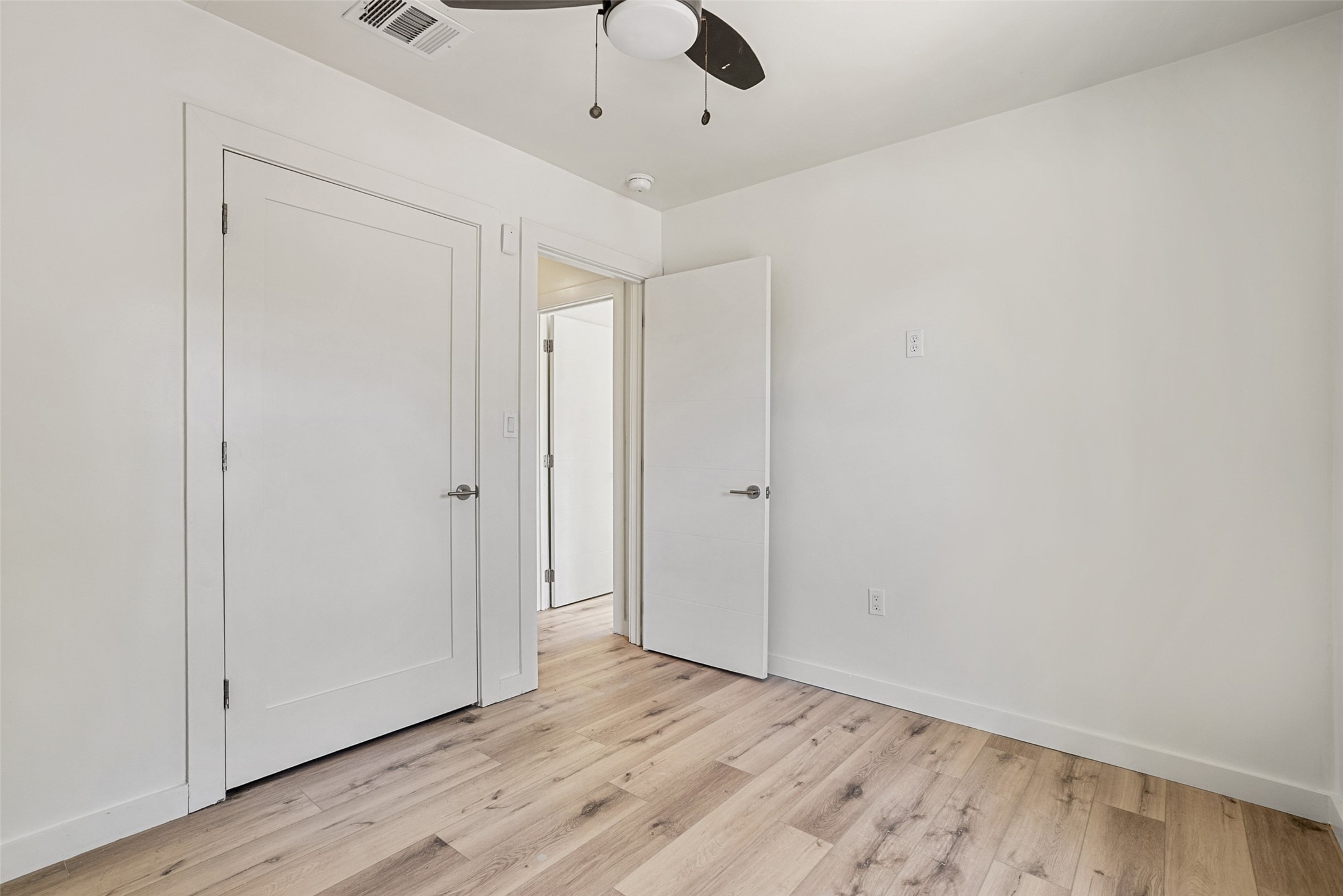 3103 Matador Drive Austin, TX 78741 - Photo 28 of 35 Gallery Image 28