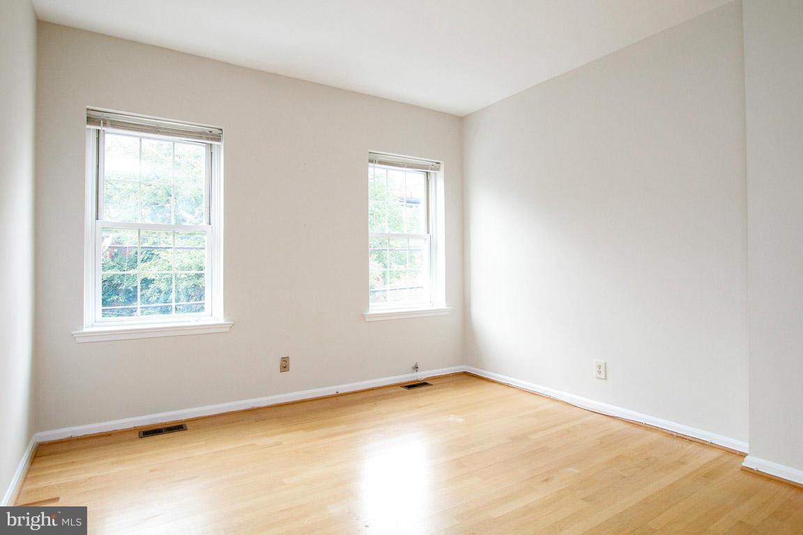 1119 Riverside Avenue Baltimore, MD 21230 - Photo 22 of 29 Bedroom
