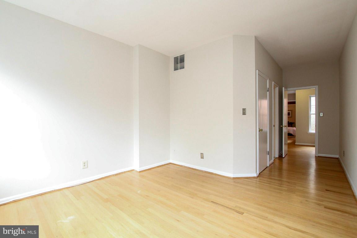 1119 Riverside Avenue Baltimore, MD 21230 - Photo 23 of 29 Bedroom