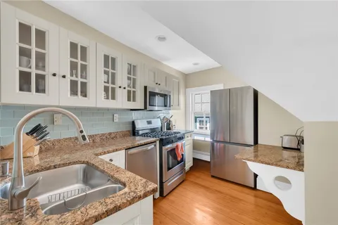 $439,000 | 156 Prospect Street, Unit 3, Providence, RI 02906