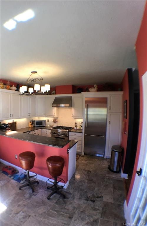 646 High Quarry Road, Unit 646 Hendersonville, NC 28791 - Photo 11 of 24 Gallery Image 11