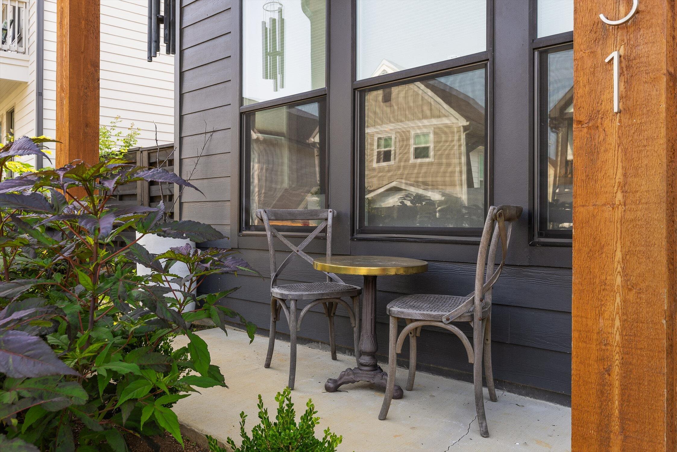 1531 Bowtie Road Chattanooga, TN 37421 - Photo 38 of 53 Front Porch