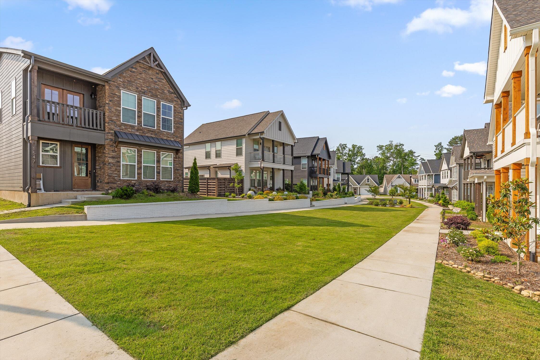 1531 Bowtie Road Chattanooga, TN 37421 - Photo 40 of 53 Courtyard
