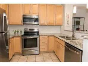 $2,400 | 575 North 1st Street, Unit 301, Minneapolis, MN 55401