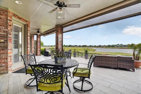$849,900 | 2312 Marseilles Court, Granbury, TX 76048