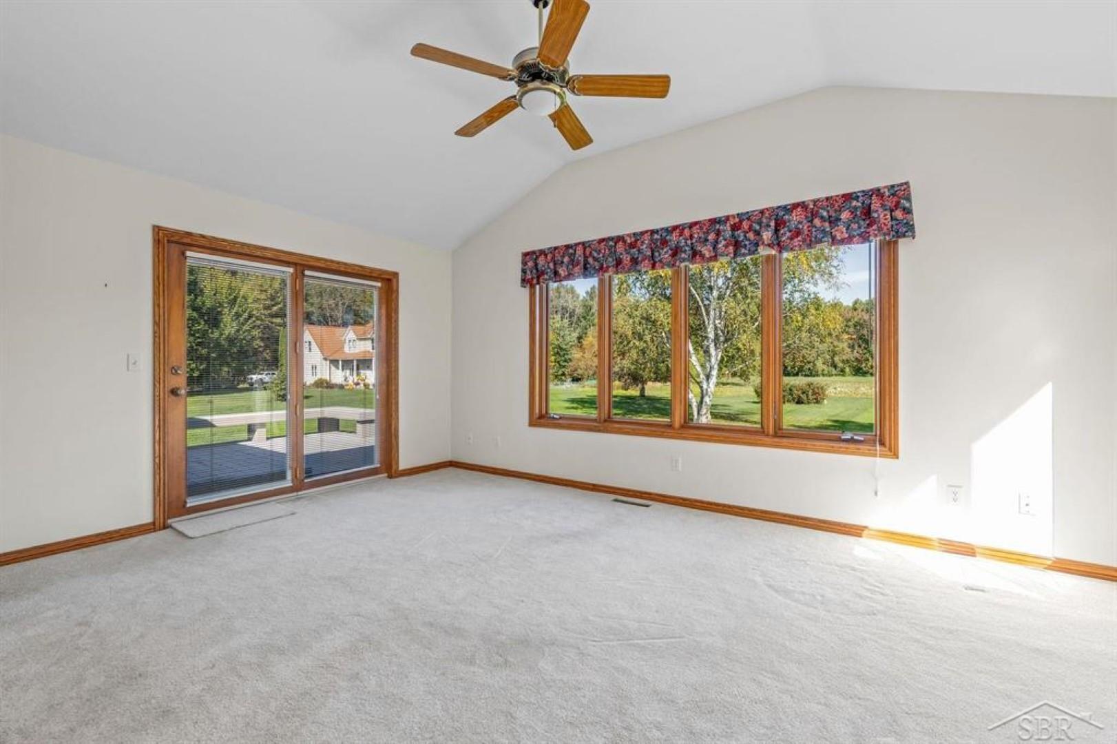 2129 East Stewart Road Midland, MI 48640 - Photo 22 of 66