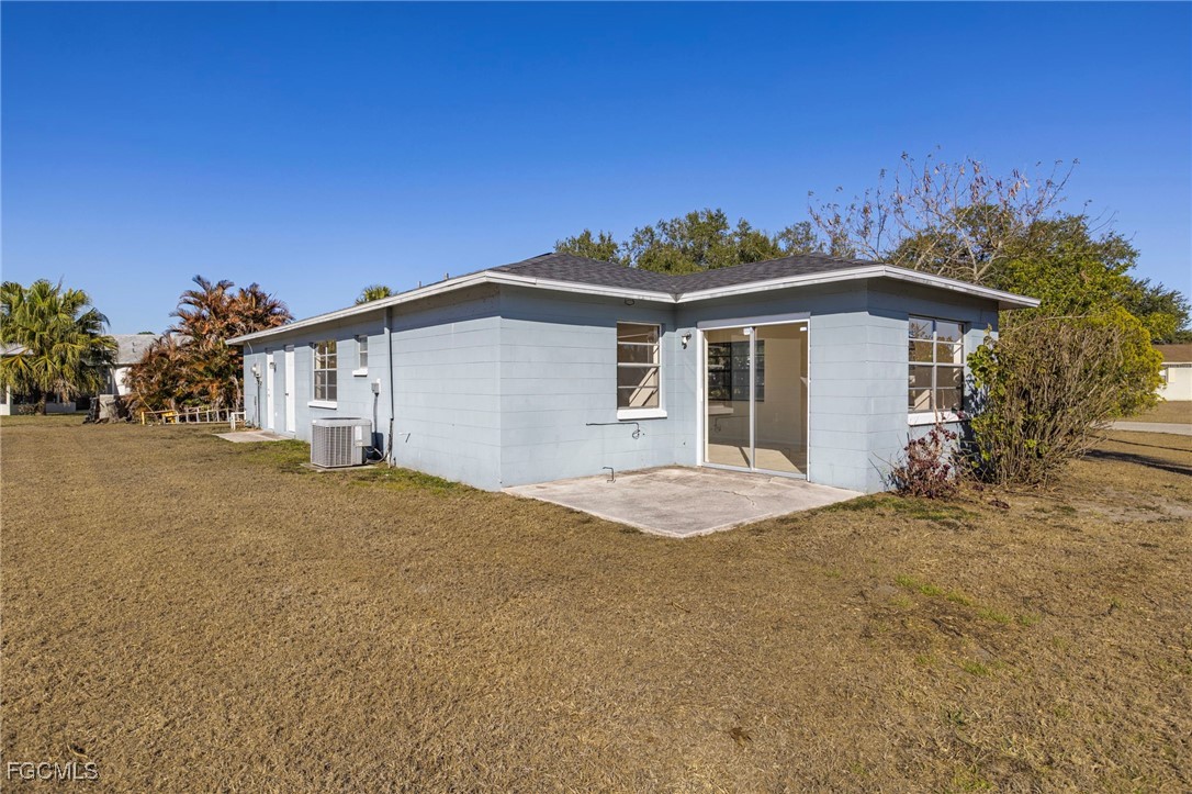 106 Stetson Street Lehigh Acres, FL 33936 - Photo 5 of 32