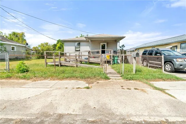 $85,000 | 334 Ave A, Westwego, LA 70094