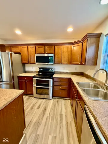 $2,500 | 7952 Bombay Lane, Indianapolis, IN 46239