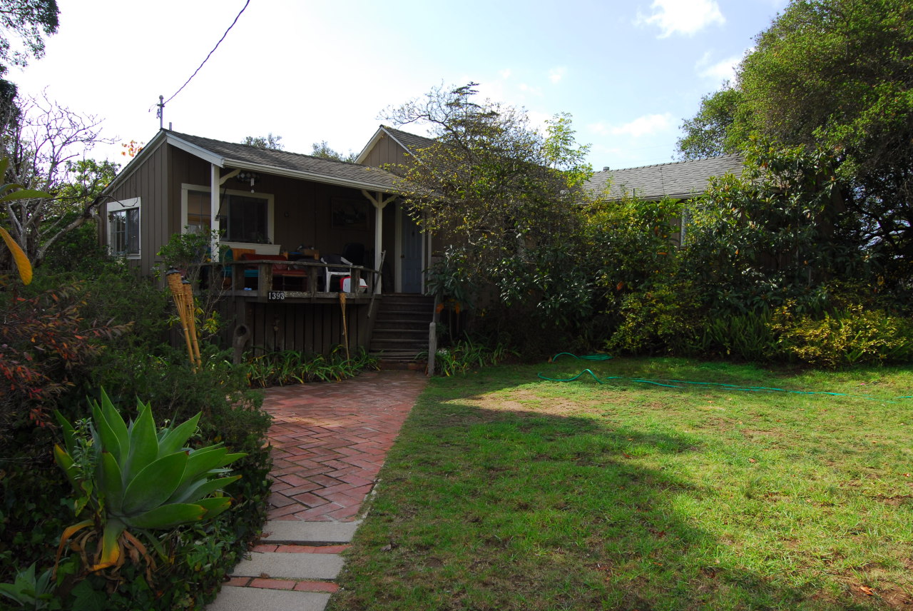 1385-1393 Danielson Road Montecito, CA 93108 - Photo 6 of 10 1393 entry and porch (2+2)