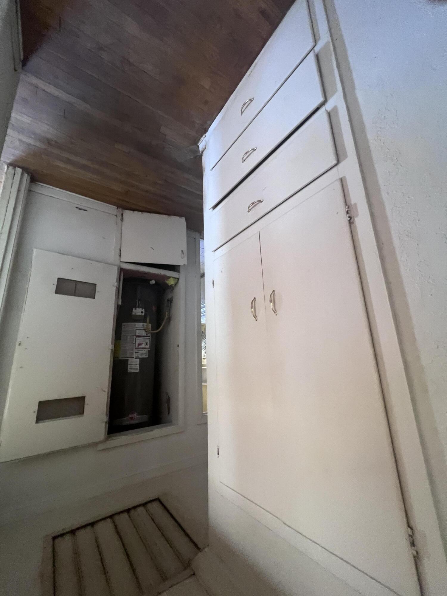 3102 48th Street Lubbock, TX 79413 - Photo 17 of 32 hallways_8559