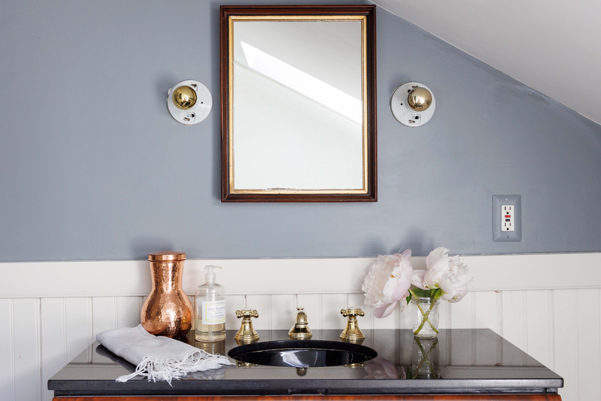 25825 Main Road Orient, NY 11957 - Photo 18 of 28 a kitchen with a sink and a stove with wooden floor