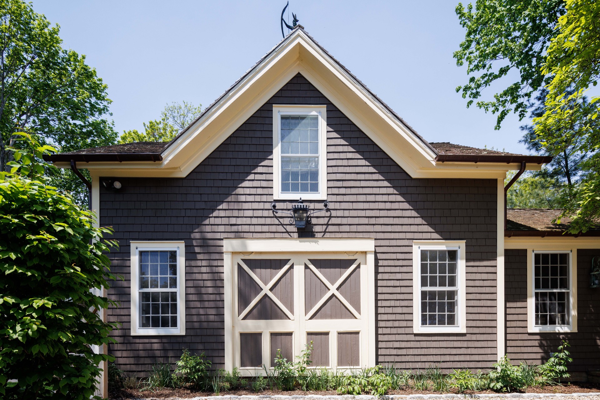 25825 Main Road Orient, NY 11957 - Photo 24 of 28 a front view of a house with a yard