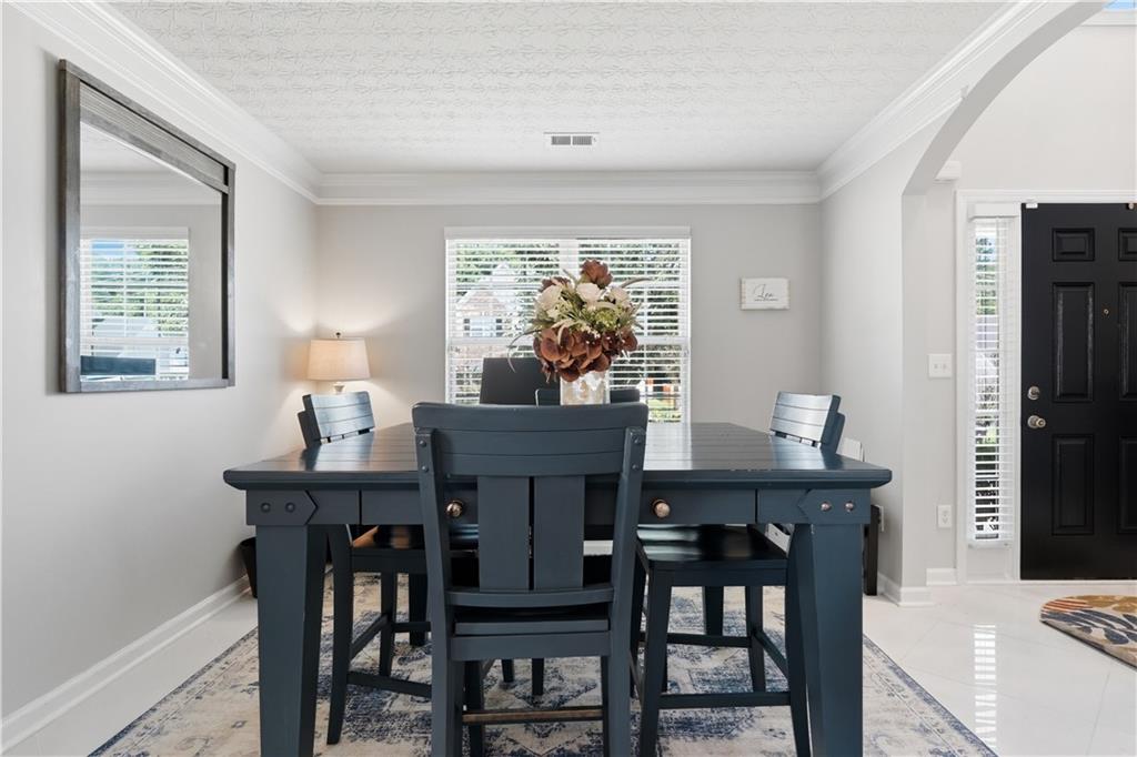 5655 Laurel Ridge Drive Atlanta, GA 30344 - Photo 7 of 51 Gallery Image 7