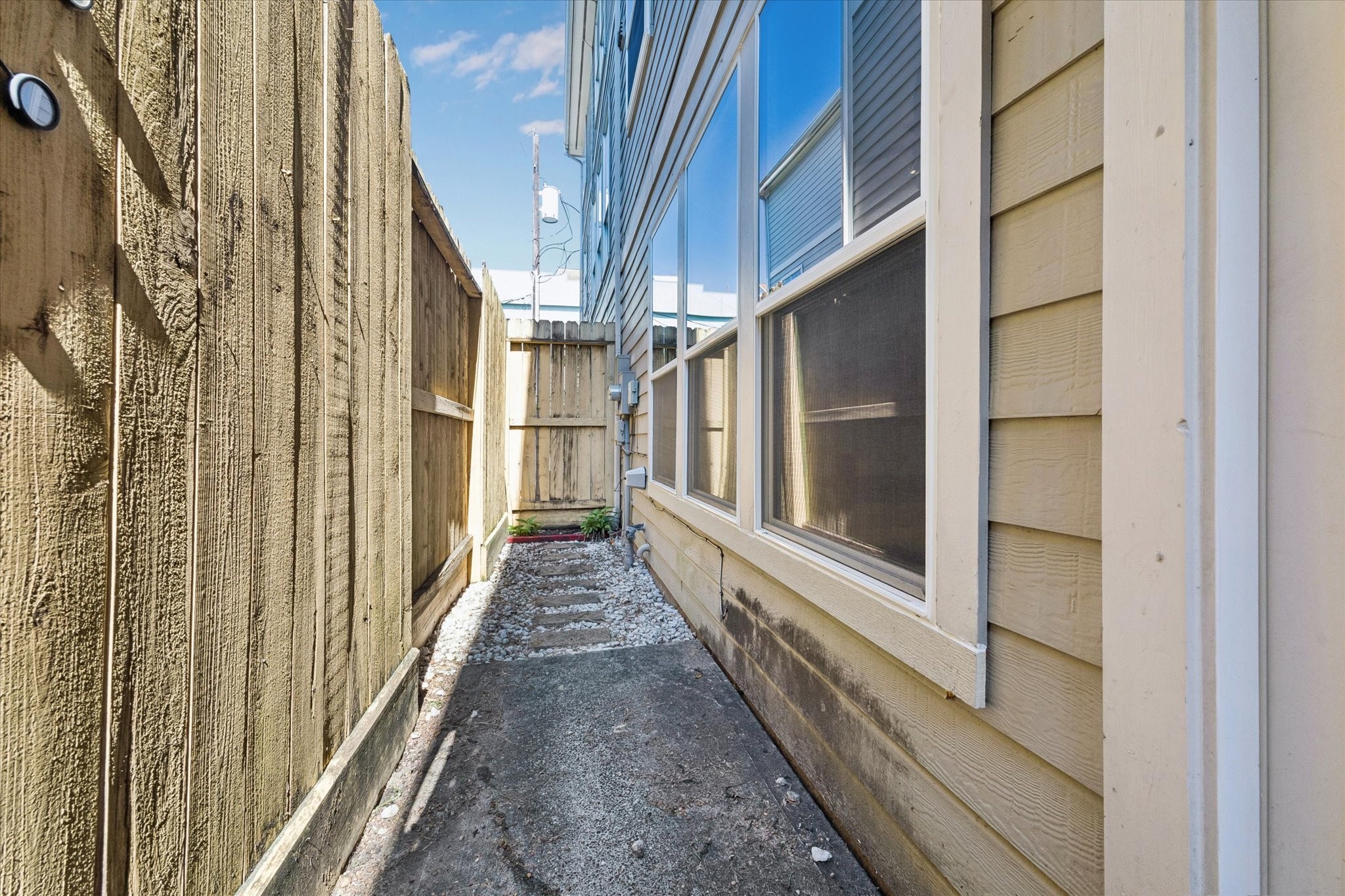 306 Fargo Street Houston, TX 77006 - Photo 30 of 35