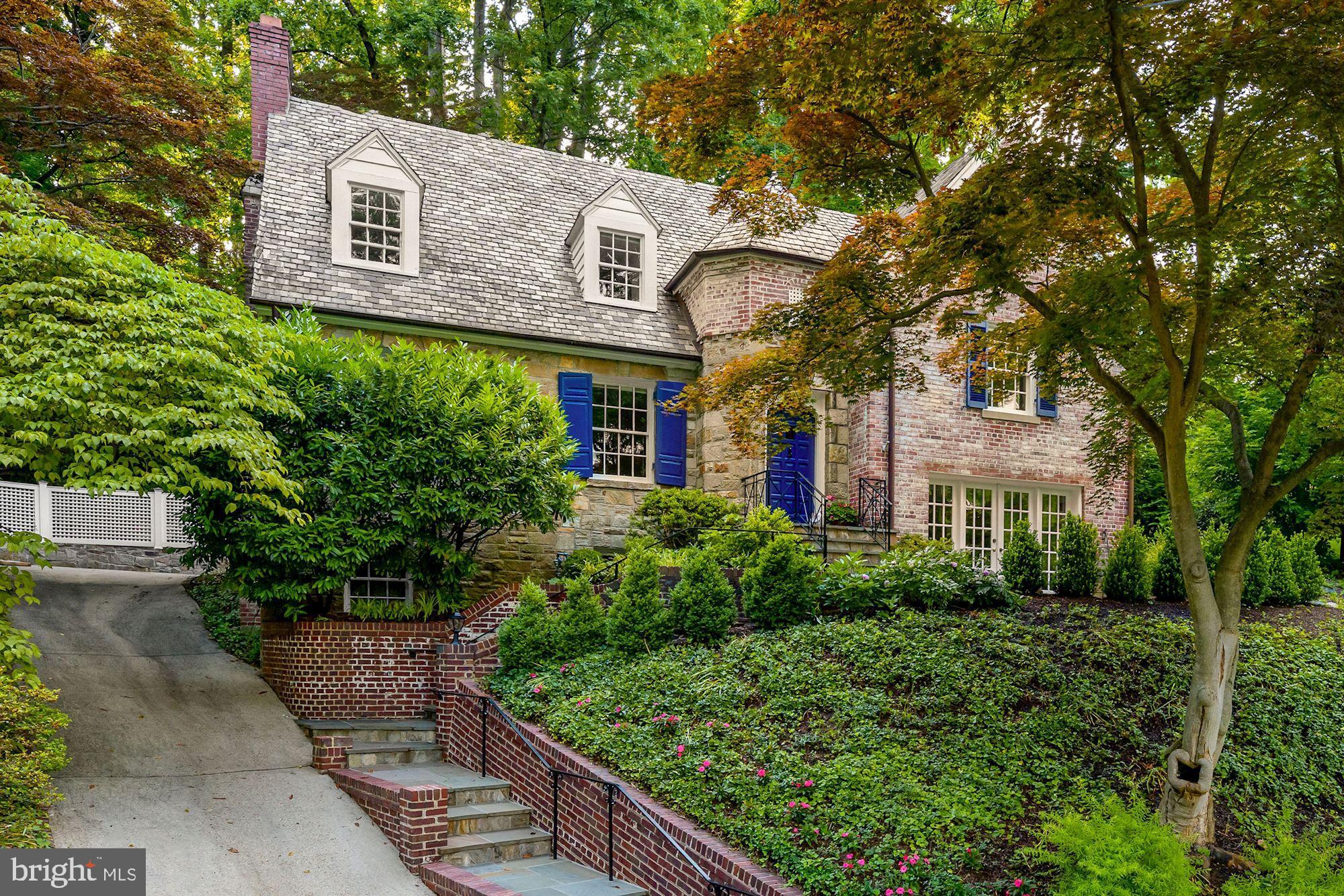 4480 Dexter Street, NW