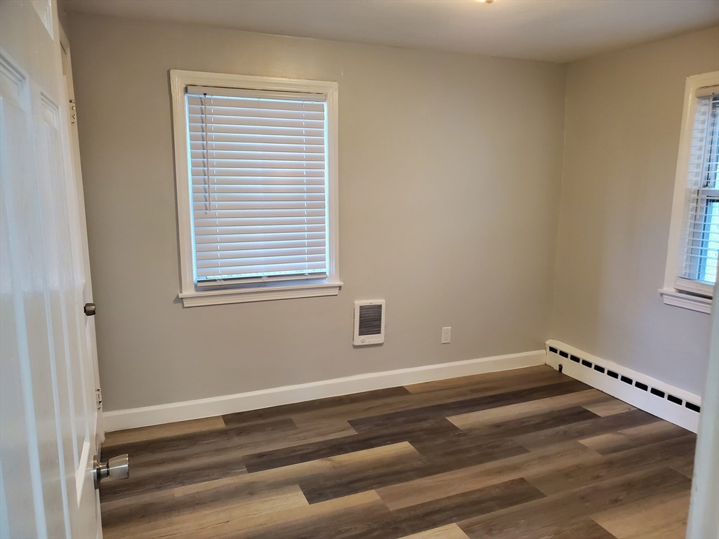 725 Bay Street Springfield, MA 01109 - Photo 10 of 22